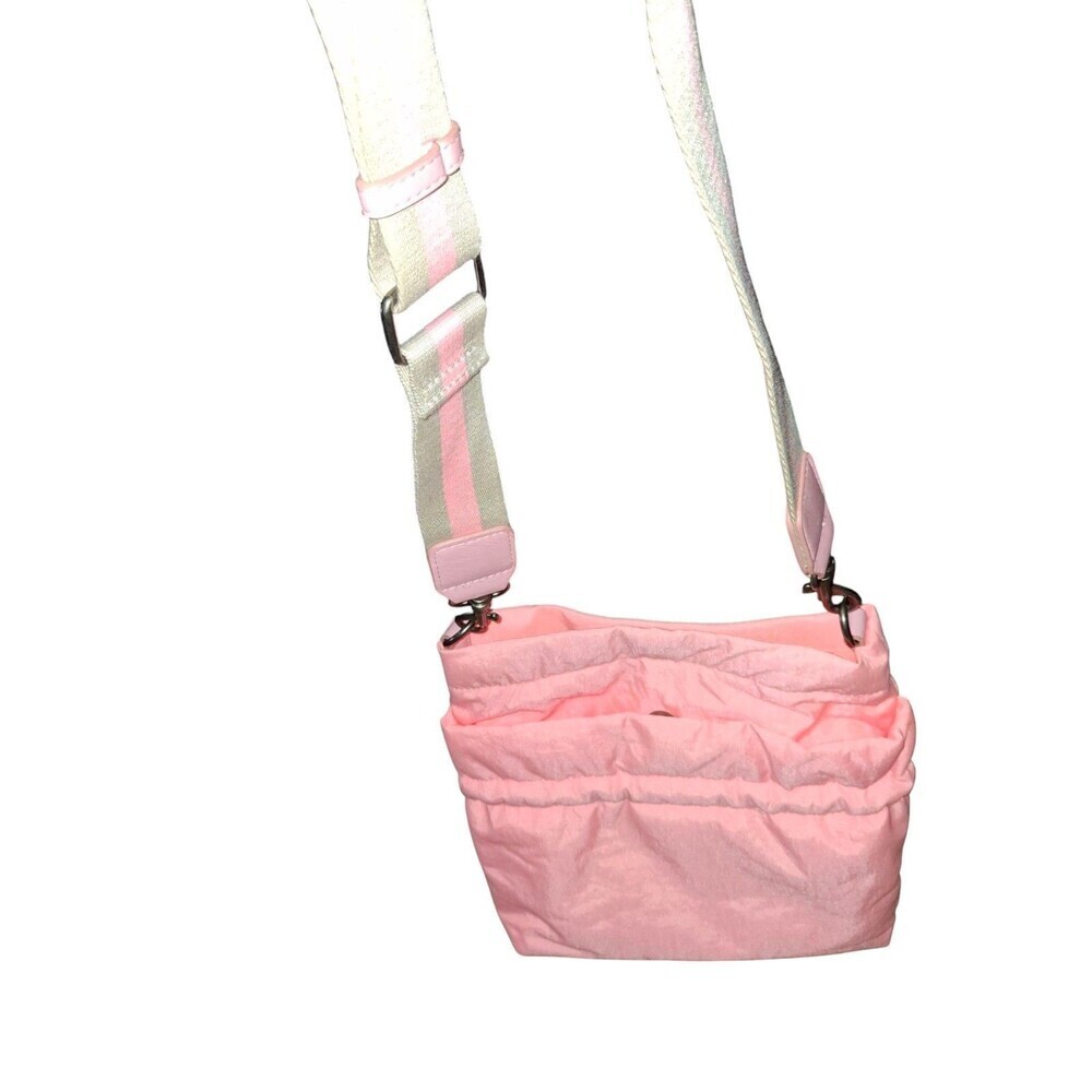 Universal Thread Pink Soft Crossbody String Purse - Picture 6 of 8